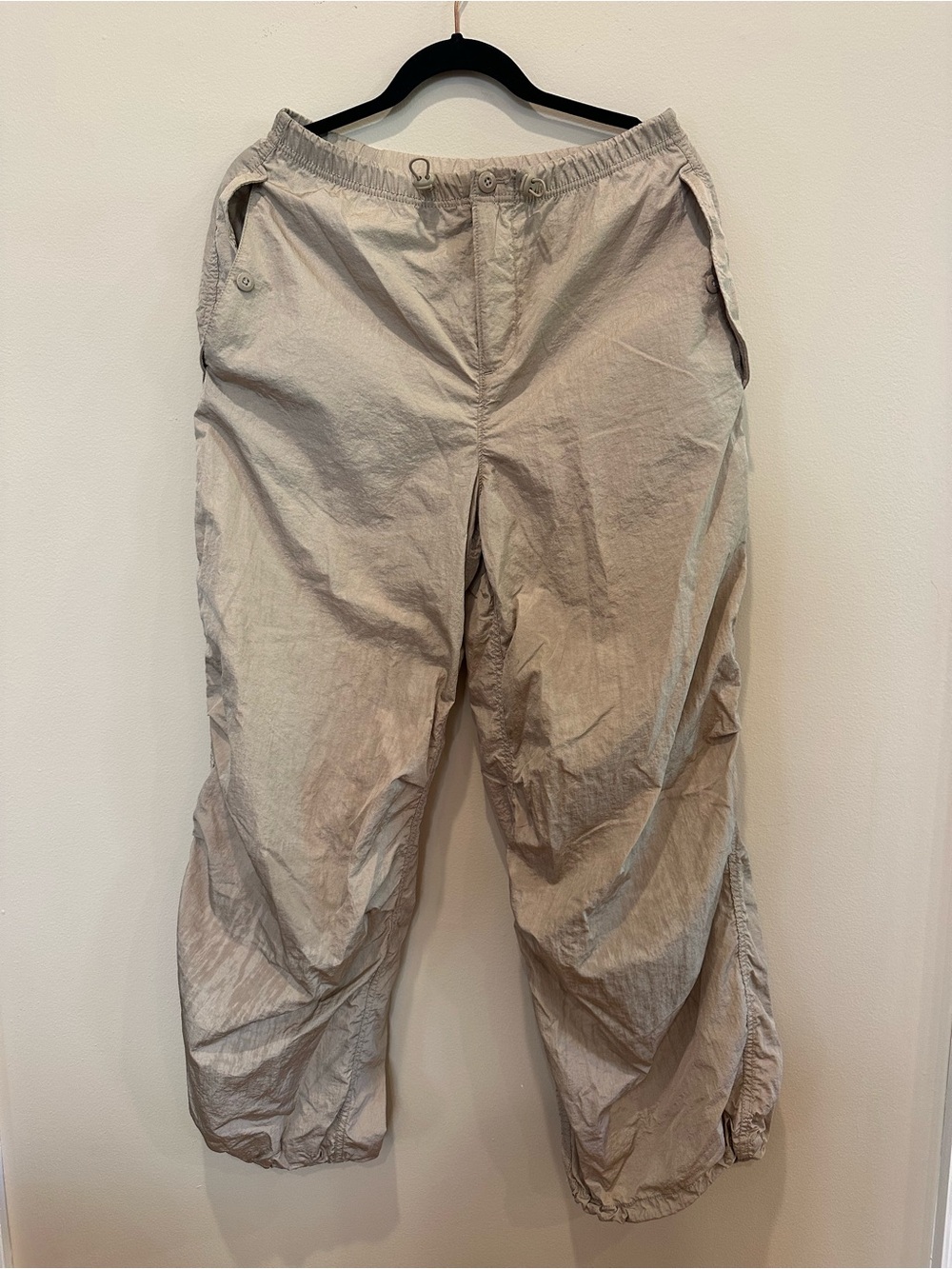 TNA Women's Light Beige Cargo Pants
